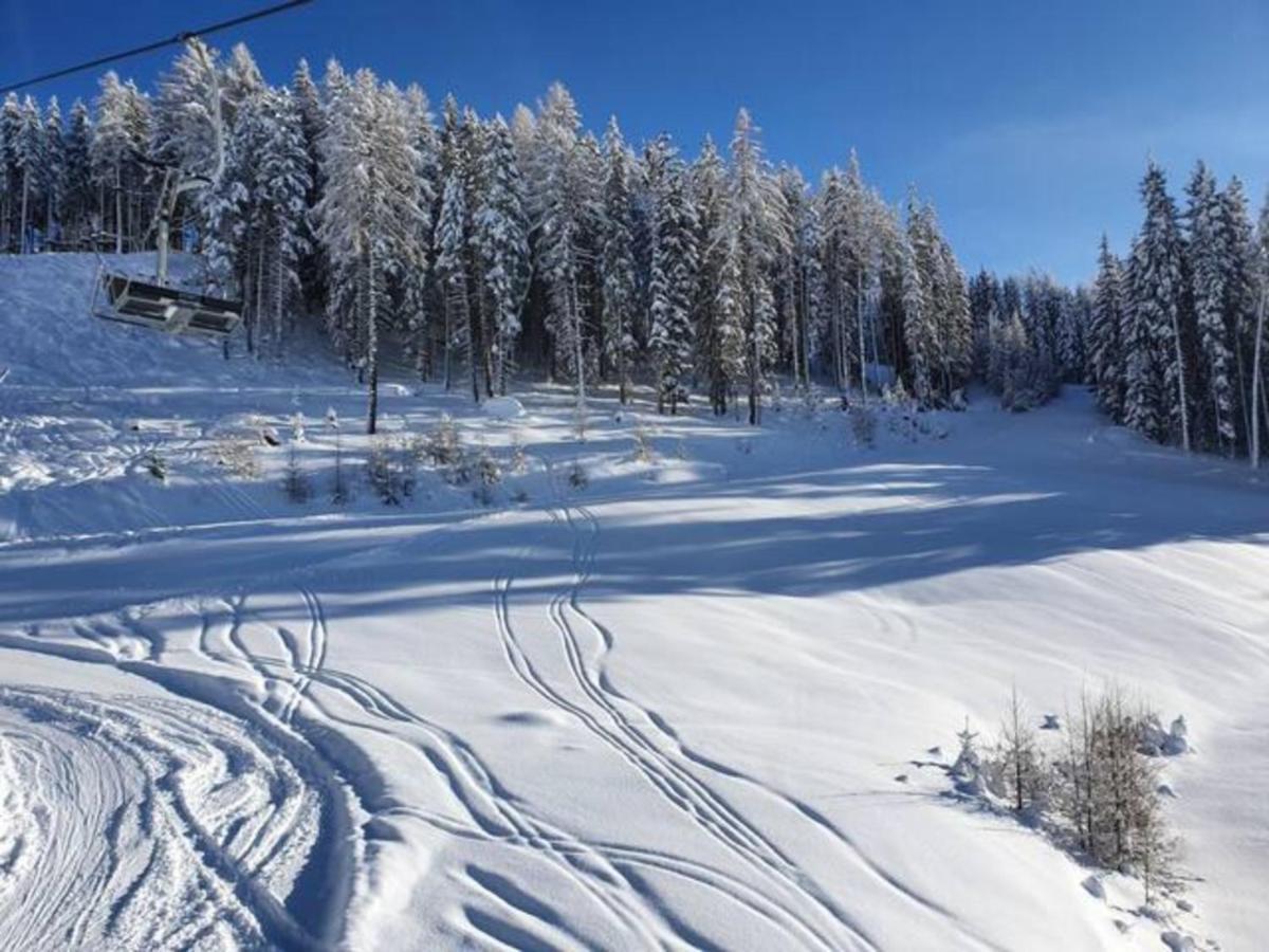 Ferienapartment Kanzelhoehe An Der Skipiste Kanzelhohe Esterno foto